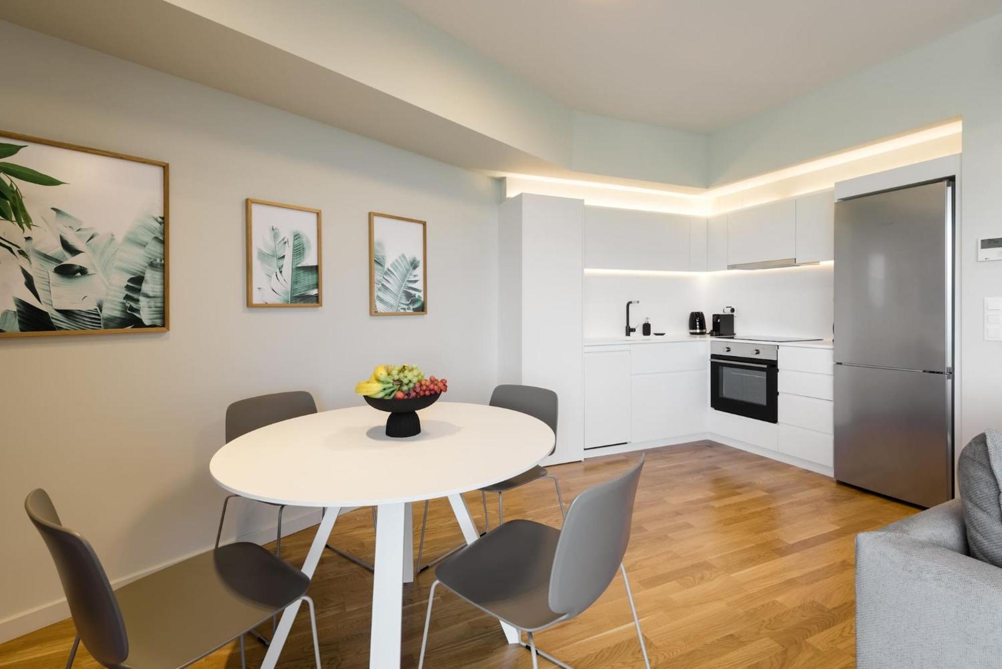 Urban Apt With Stunning Acropolis View & Roofdeck 雅典 外观 照片
