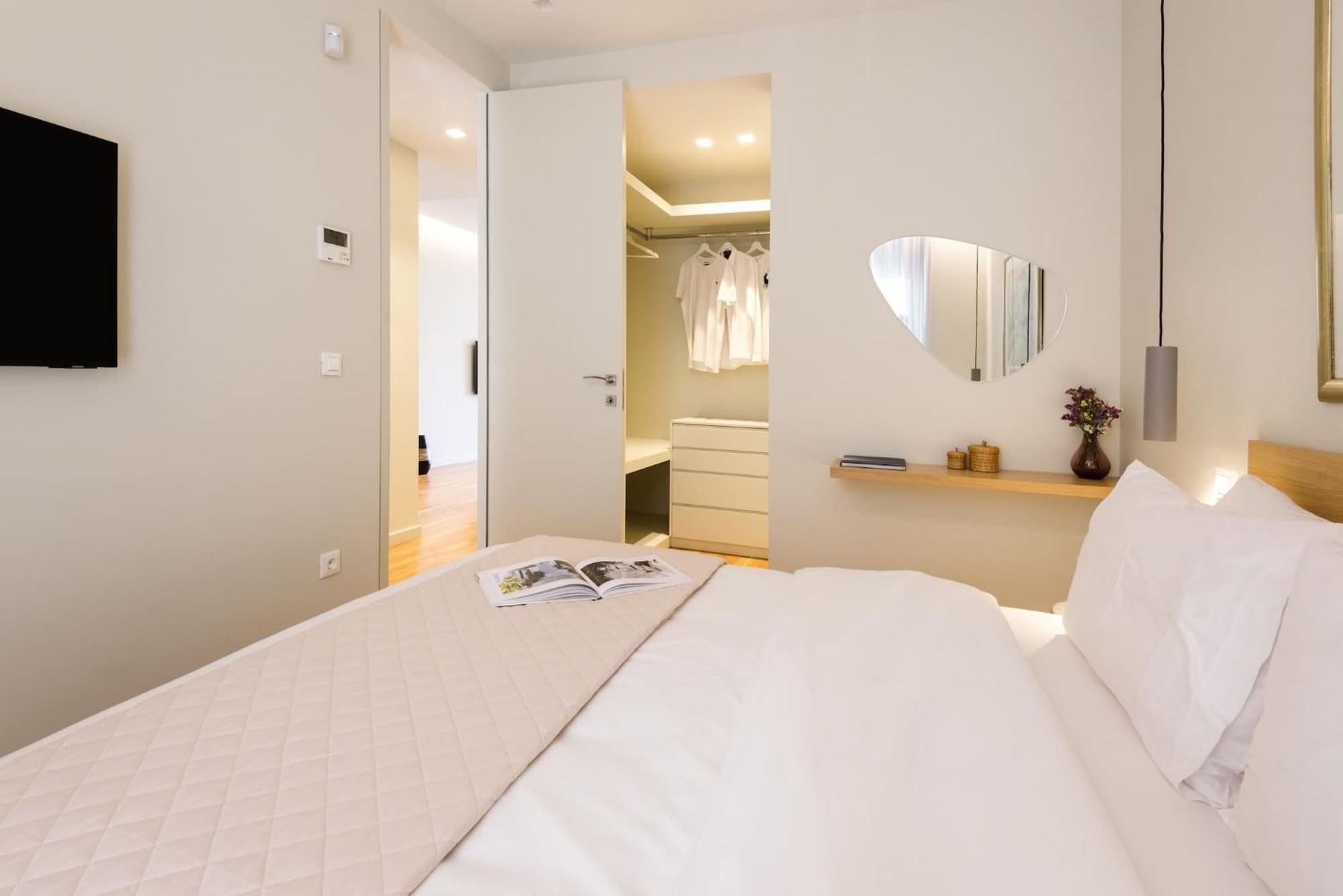 Urban Apt With Stunning Acropolis View & Roofdeck 雅典 外观 照片