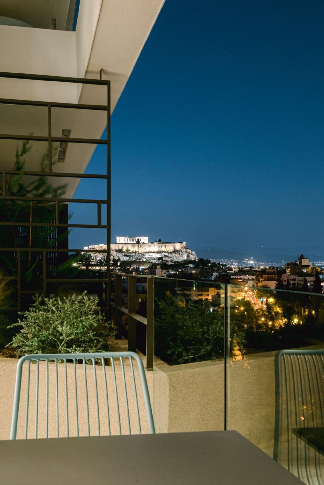 Urban Apt With Stunning Acropolis View & Roofdeck 雅典 外观 照片